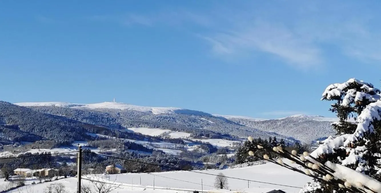 Holiday home Le Temps Des Cerises Villa Saint-Georges-en-Couzan